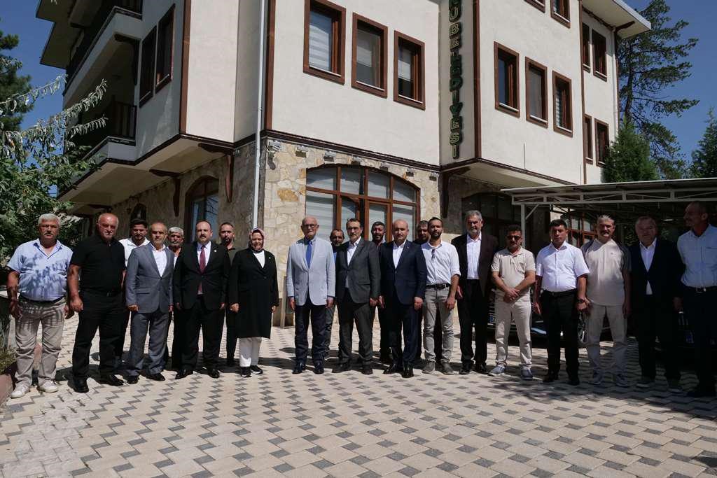 AK Parti Genel Başkan Yardımcısı Yılmaz'dan, İnönü Belediye Başkanı Hamamcı'ya ziyaret