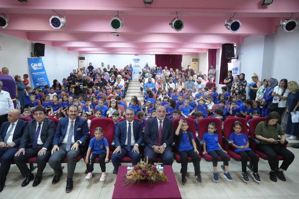 Canik'te öğrencilere okul desteği