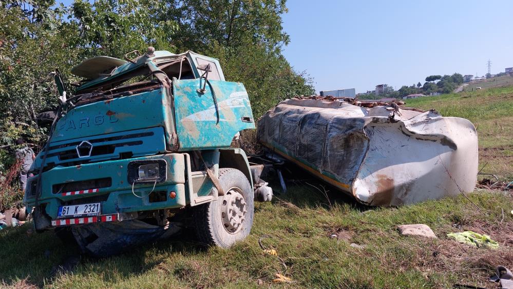 Samsun'da tanker şarampole yuvarlandı! Durumu ağır