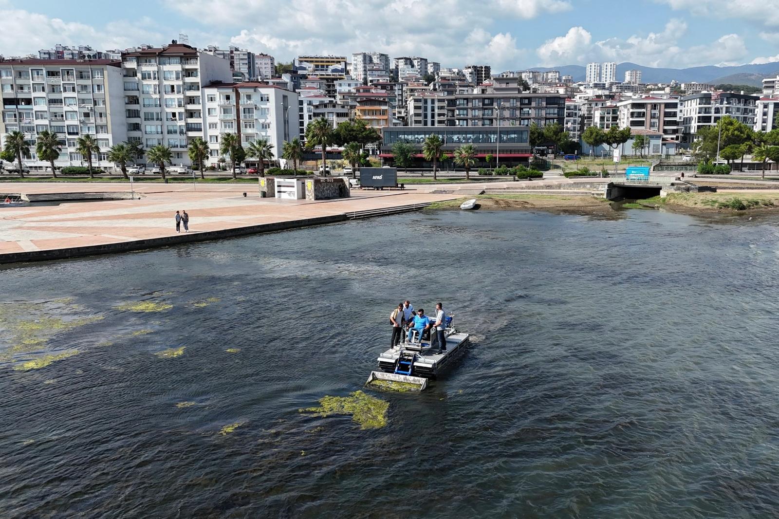 Samsun Büyükşehir'den Körfez'deki müsilaj sorununa çözüm