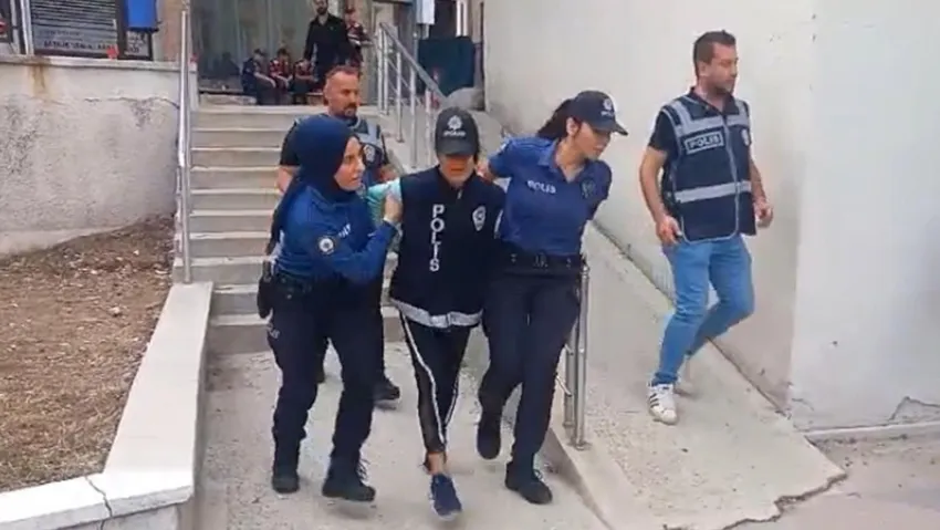 Darp edilen 2 yaşındaki bebek yoğun bakımda anne gözaltına alındı