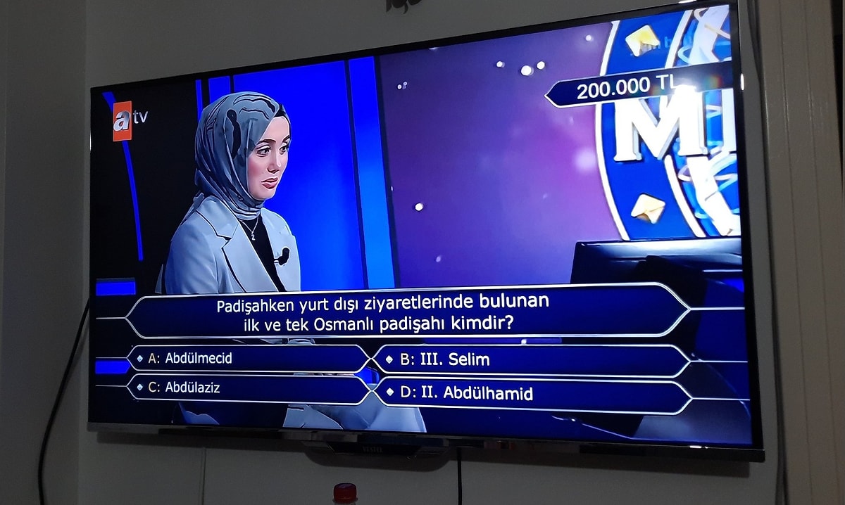 Kim milyoner Olmak İster’de KPSS çalışanlarını çıldırtan soru!