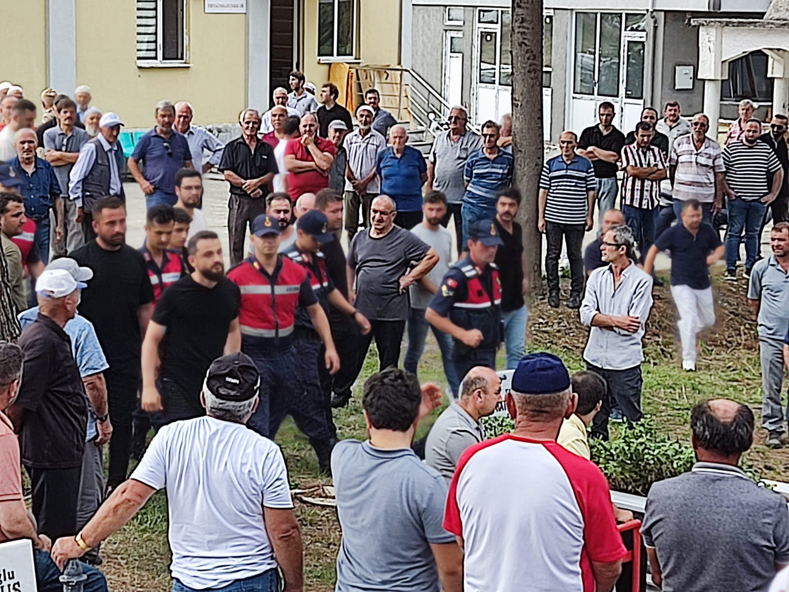 Samsun'da göçük altında can veren Mustafa Aydın toprağa verildi