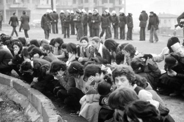 Samsun'da 12 Eylül'de işkencelerden geçen isimler o dönemi anlattı