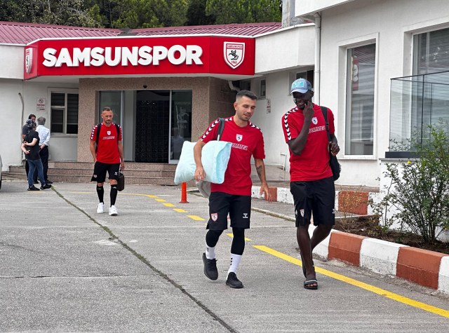Samsunspor kafilesi Rize'ye gitti