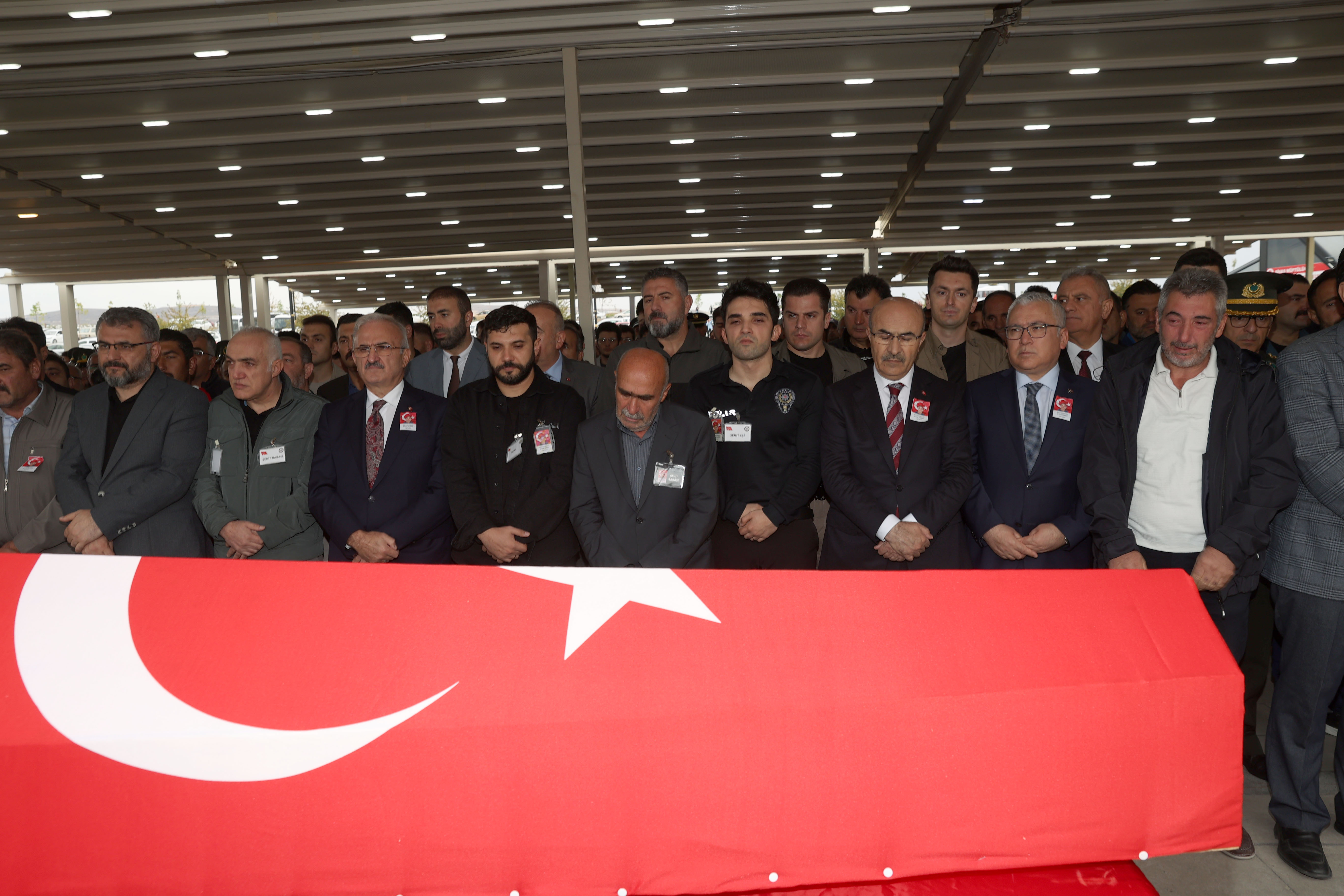 Şehit polis Şeyda Yılmaz son yolculuğuna uğurlandı