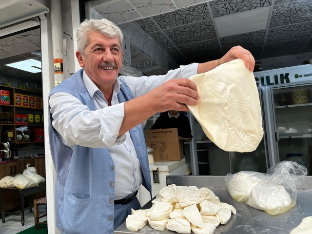 Diyarbakırlı üreticiden ciddi iddia 'Samsun'da peynirler kimyasalla üretiliyor'