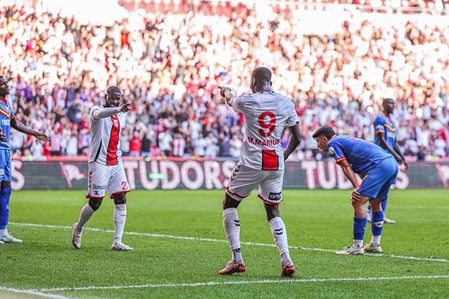 Samsunspor Süper Lig'in 7. haftasında istatistik lideri oldu