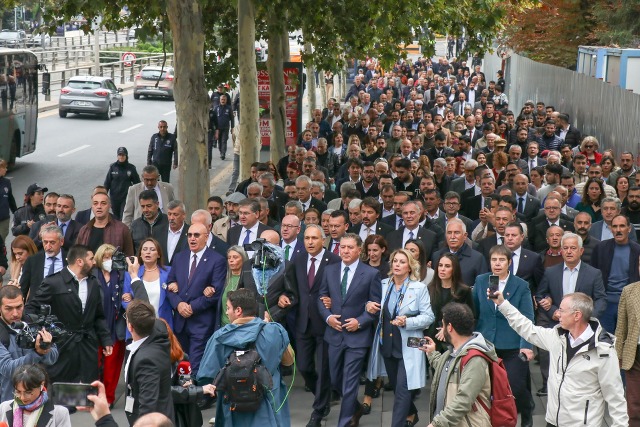CHP Samsun Milletvekili Murat Çan: 'Öğretmenlik Meslek Kanunu kronik sorunlara çözüm getirmiyor'