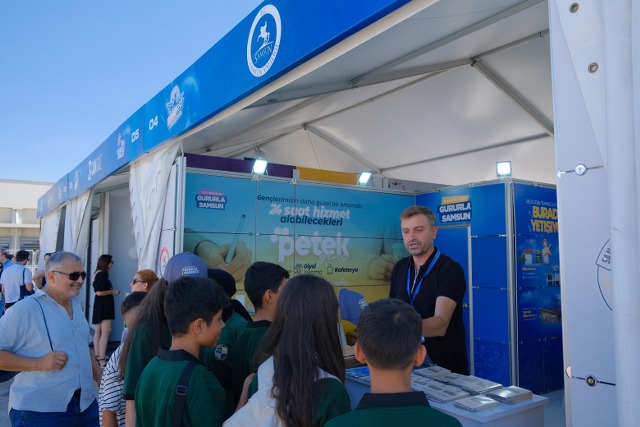 Samsun Büyükşehir Belediyesi Teknofest Adana'da teknoloji meraklılarını ağırlıyor
