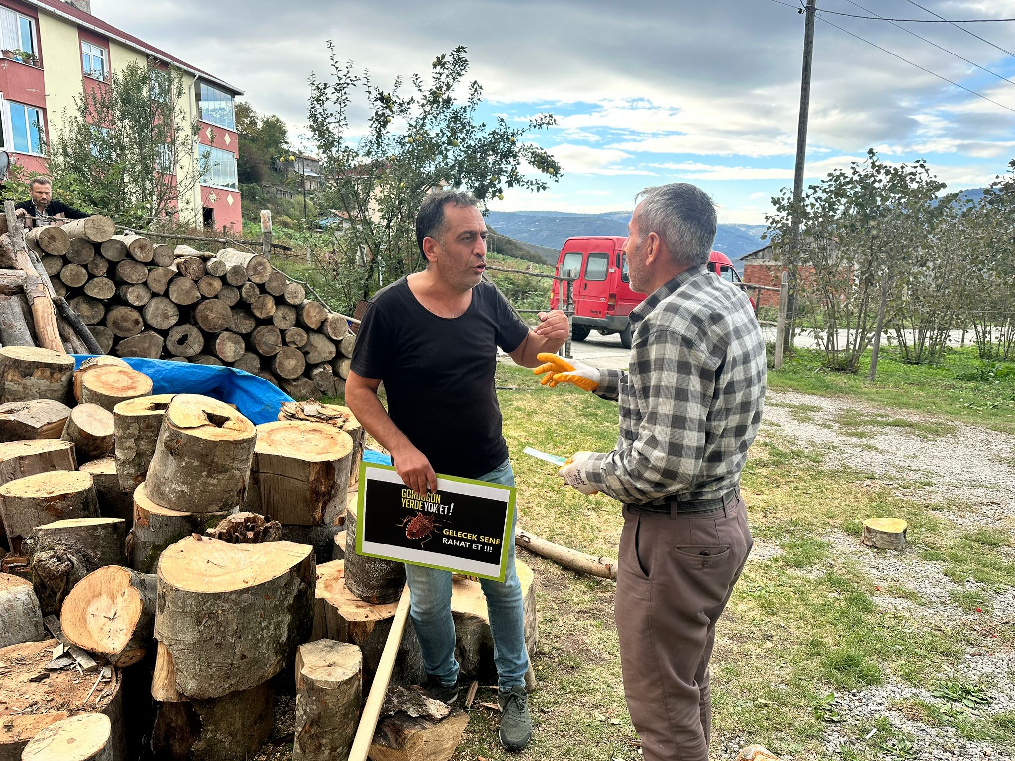 Samsun Ayvacık'ta Kahverengi Kokarcayla mücadele çağrısı