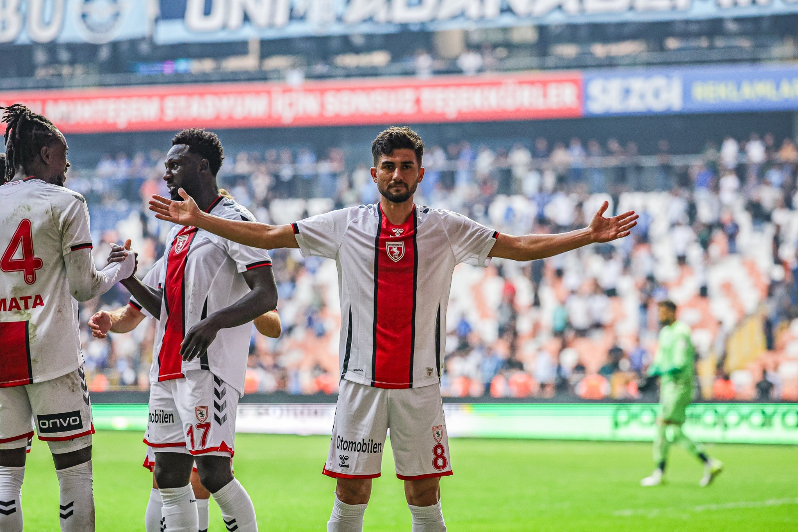 Reis'in oyuncu değişiklikleri Samsunspor'a 3 puanı getirdi