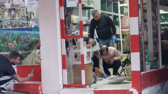 Samsun'un İlkadım ilçesinde pet shopa silahlı saldırı