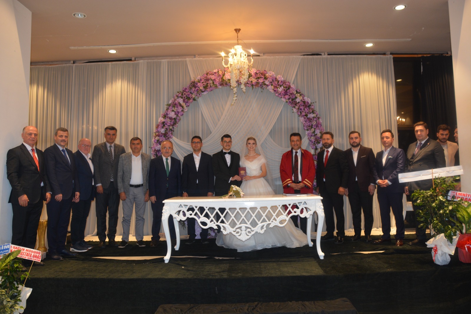 Muhammed Onur Karamuk ve Melahatnur Benek'in görkemli nikah töreni