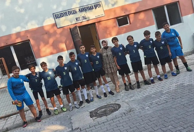 Belediye Evleri Karşıyakaspor'dan gençlere ücretsiz spor