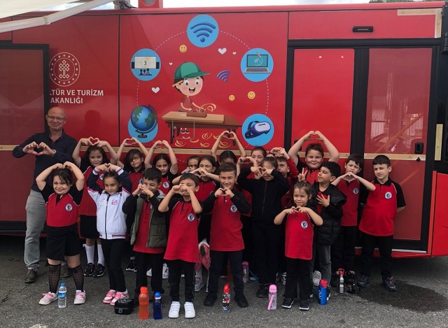 Samsun'da Gezici Kütüphane  12 bin kişiye hizmet veriyor