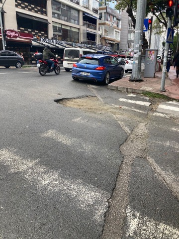 Samsun'da bozuk asfalt yol isyanı! Vatandaş çözüm bekliyor