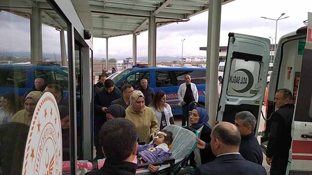 Samsun'da öğrenci servisi şarampole devrildi: 9 yaralı