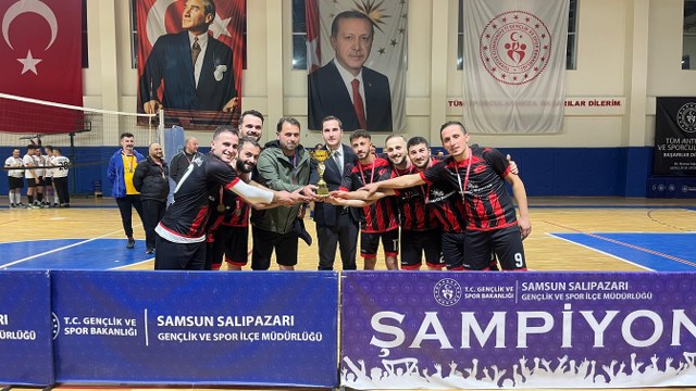 Samsun'un Salıpazarı ilçesinde  Cumhuriyet Kupası Voleybol Turnuvası sona erdi