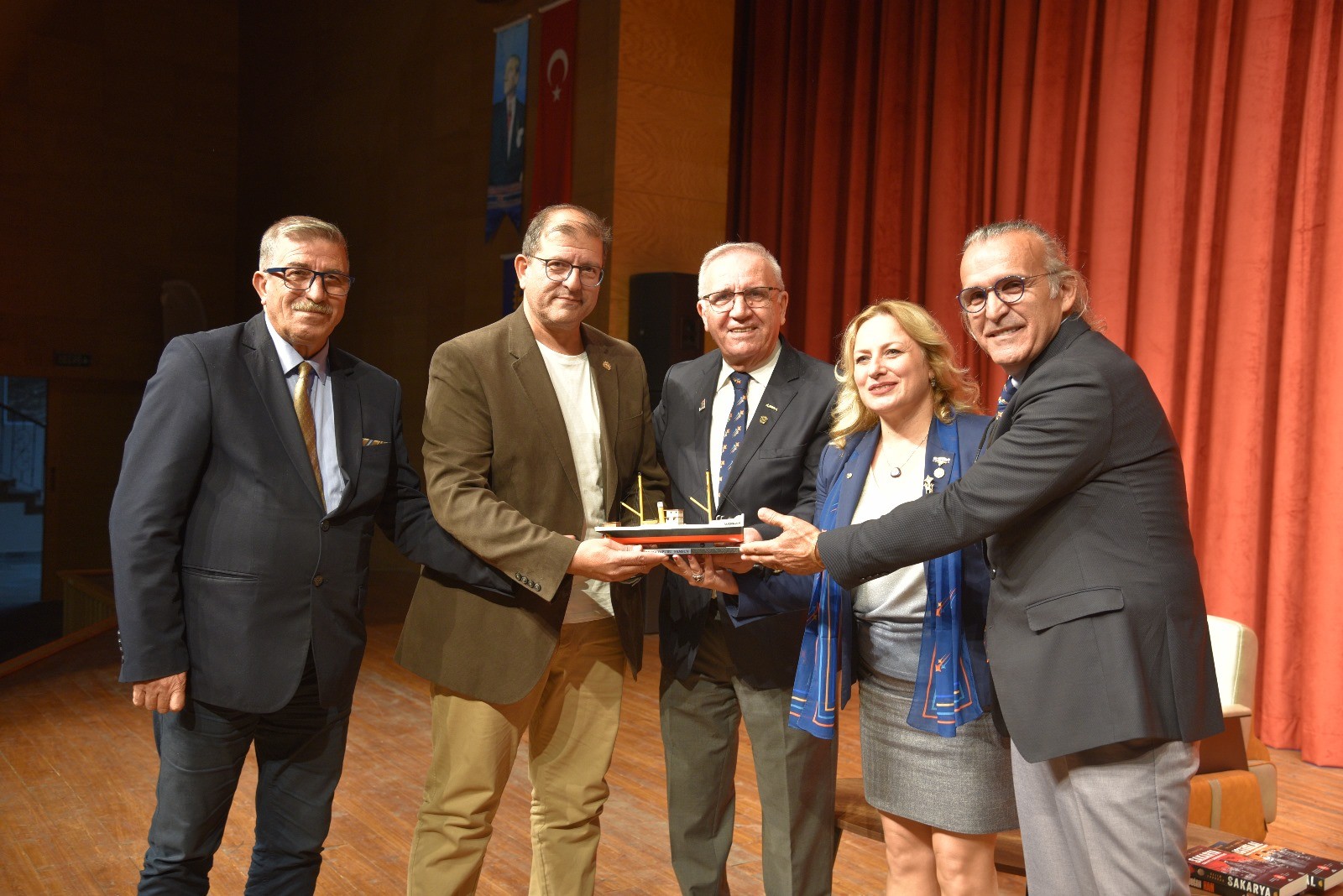 Atakum’da Cumhuriyet Bayramı kutlamaları coşkulu şekilde sürüyor