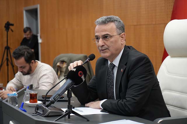 İlkadım meclisinde Ahmet Özer gerginliği