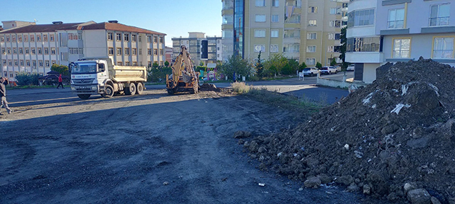 Gazete Gerçek'in haberi ses getirdi! Okul yolu 1 günde asfaltlandı