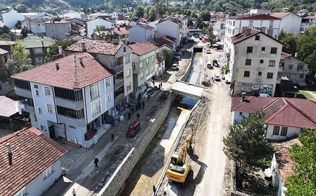 Samsun'da sel ve taşkın riskine karşı dev projeler hızla ilerliyor