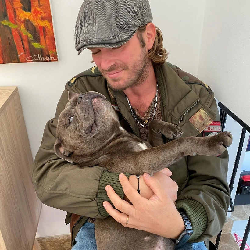 Kıvanç Tatlıtuğ’dan üzen paylaşım