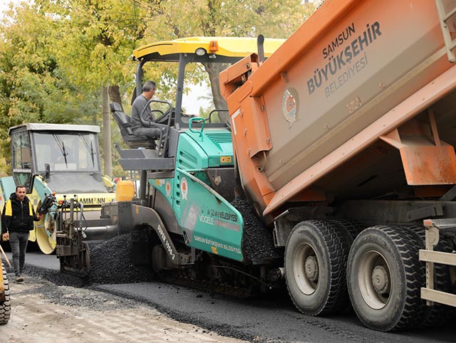 Halit Doğan: 17 ilçede gönüllere giden yollar yapıyoruz