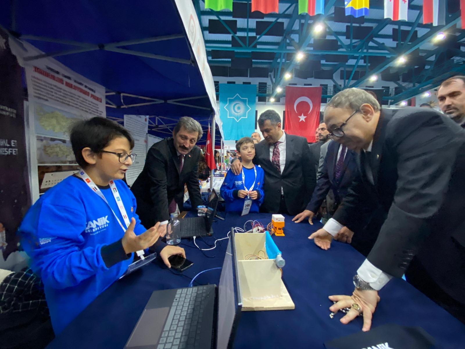 Canikli öğrenciler birinciliği söktü aldı 