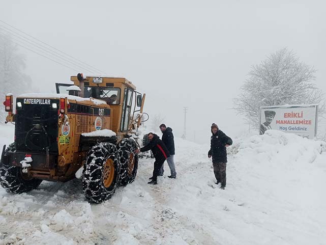 Samsun’da kar kabusu! Kar kalınlığı 1 metreyi geçti