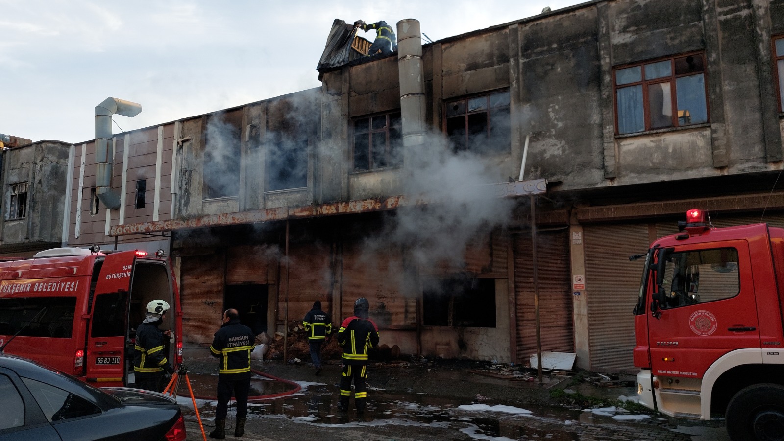 Samsun’da Örnek Sanayi Sitesi’nde fabrika yangını!