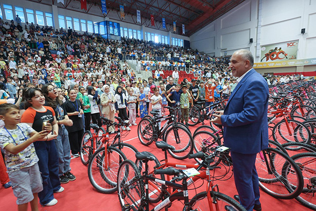 Canik’te örnek nesiller geleceğe koşuyor
