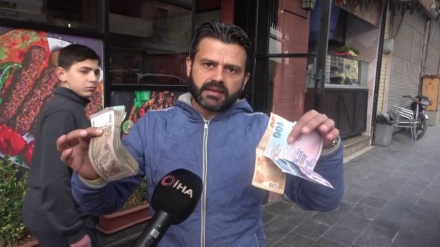 Halep'te, Suriye lirasının yerini Türk lirası aldı