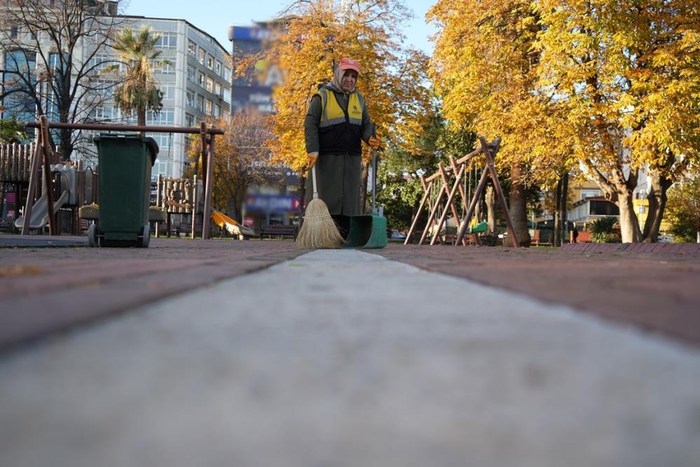 Samsunlu fedakar anne! Hem evi geçindiriyor hem kızını okutuyor