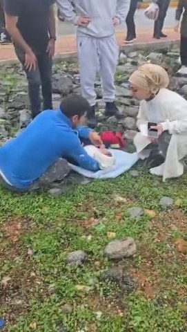 Kaza geliyorum dedi! 14 yaşındaki çocuk kullandığı otomobille bir aileyi ezdi