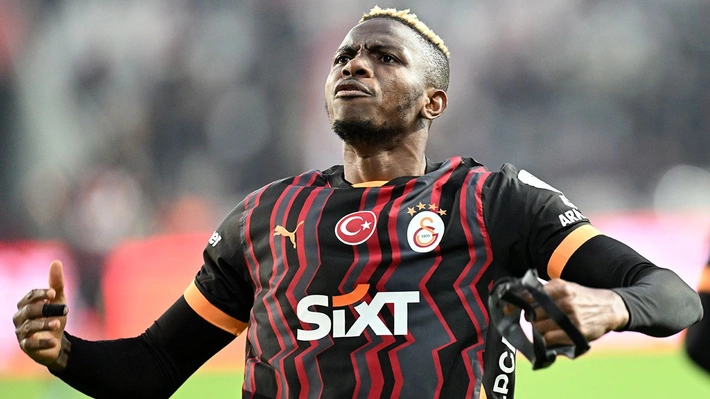 Victor Osimhen için flaş transfer iddiası! Gideceği yer belli oldu