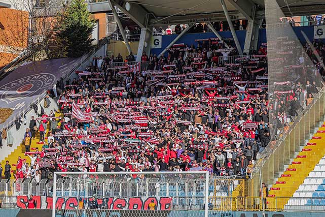 Samsunspor 1 ayda 1 maç yapacak