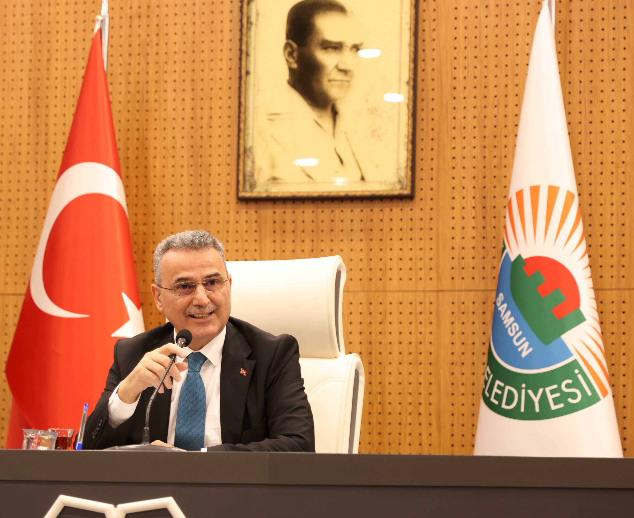 Samsun İlkadım Belediyesi'nden ihtiyaç sahiplerinin içini sıcak yemekle ısıtıyor