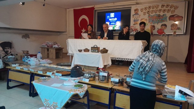Samsun'da veliler en iyi yemeği yapmak için kıyasıya yarıştı