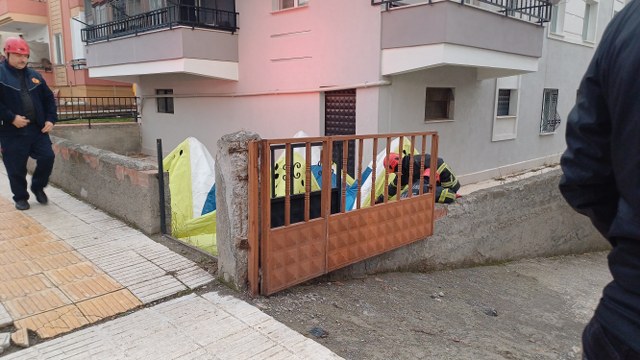 21 yaşındaki genç kadın canına kıymak istedi