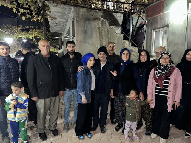 Far Falastin Hapishanesi'nden serbest bırakılan Mehmet Ertürk, ailesine kavuştu