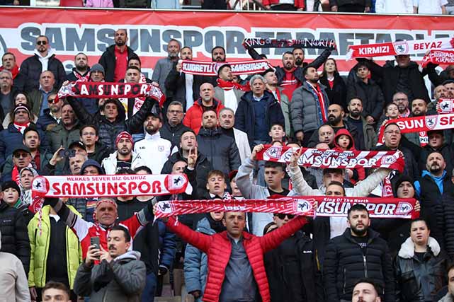 Samsunspor Süper Lig'de en fazla seyirciye oynayan dördüncü takım