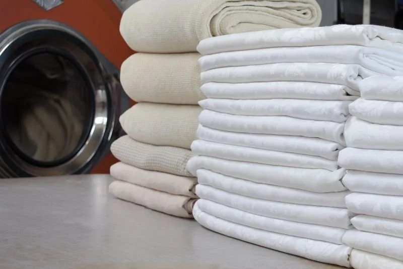 Beyaz çamaşırları bembeyaz yapacak mucizevi yöntem meğer buymuş!