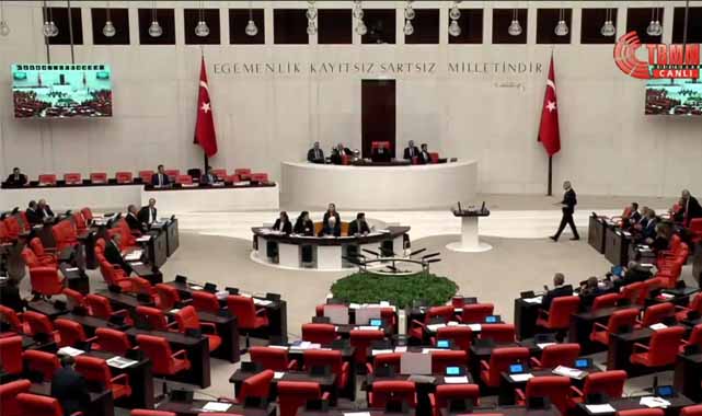MHP Samsun Milletvekili İlyas Topsakal: Öğretmenlerin maaşları artmalı