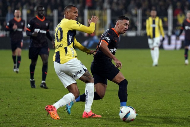 Fenerbahçe, Başakşehir’i 3-1 mağlup etti
