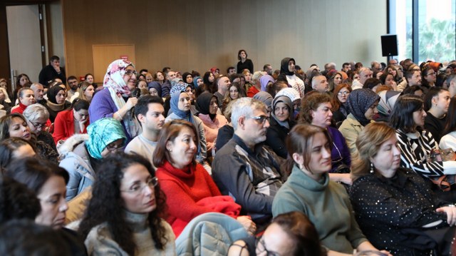 Prof. Dr. Nur Baran Aksakal: Covid-19 süreciyle birlikte aşı reddi yaşandı