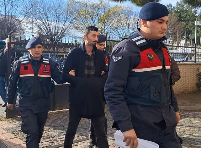 Samsun'da eski eşine dehşeti yaşattı! Araba ile çarptı! Kadın ağır yaralı