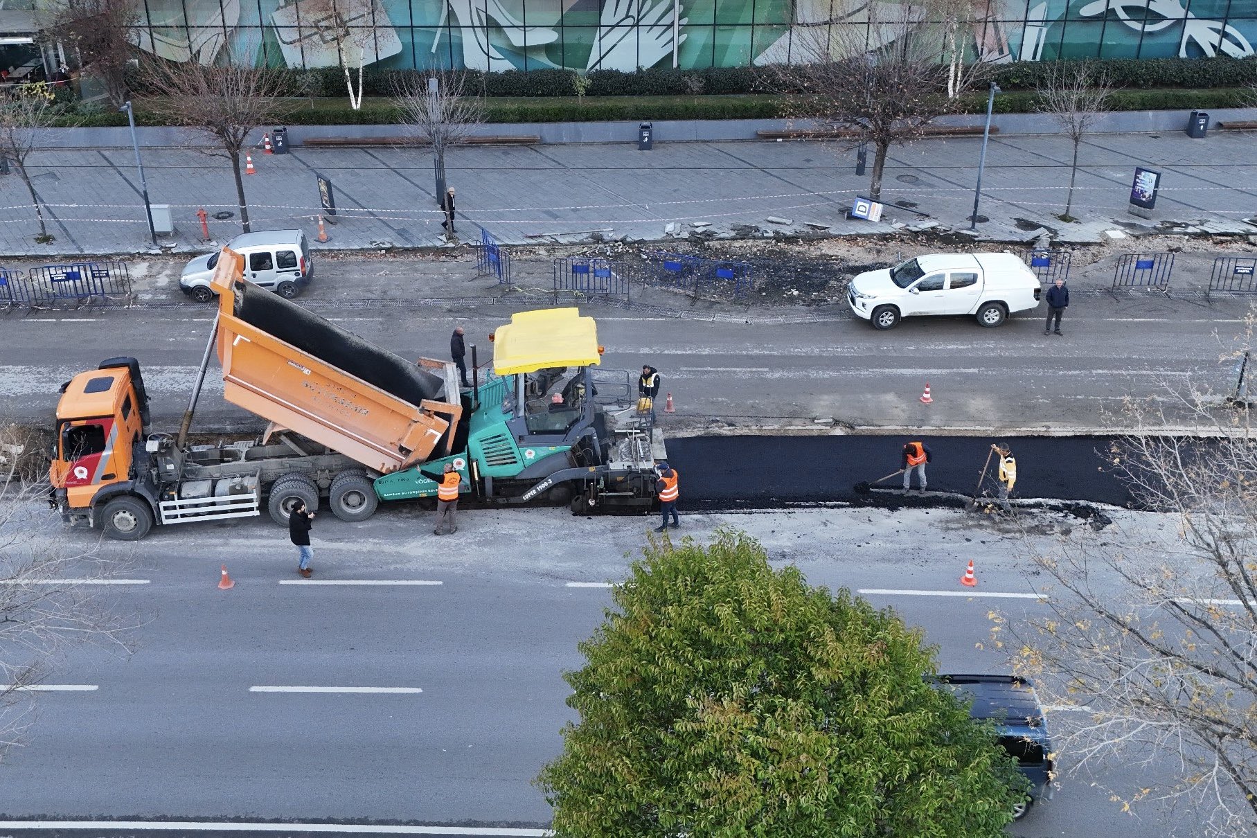 Piazza'da trafiğe neşter! Yeni yol açılıyor