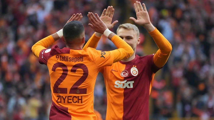 Galatasaray'da Okan Buruk’a sert tepki: "Böyle düşük profil hoca görmedim!"